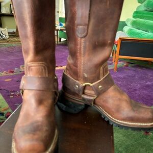 Vibram cognac leather biker boots w harness and lug soles 37/6